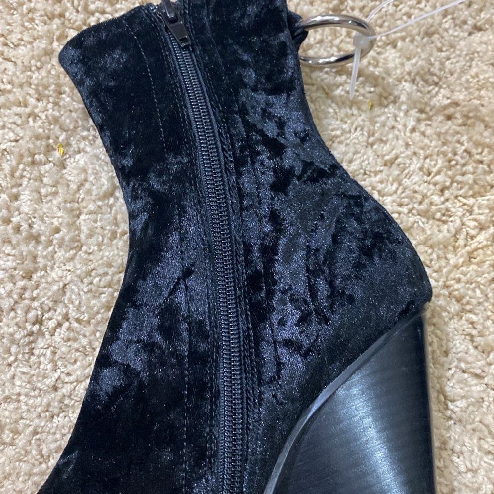 Jeffrey Campbell brand NEW Warren velvet studded ankle boots cowboy style 5.5 - Picture 5 of 8